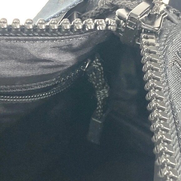 CHANEL Sports CC CC Mark logo bag Shoulder Bag rubber Black/White - Picture 13 of 15